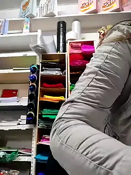 Snapshot of Mia_Novikov chatting on 12/12/24, 12:59 Mia Novikov online show from 12/12/24, 12:59