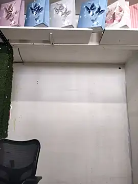 Snapshot of Mia_Novikov chatting on 03/01/25, 08:53 Mia Novikov online show from 03/01/25, 08:53