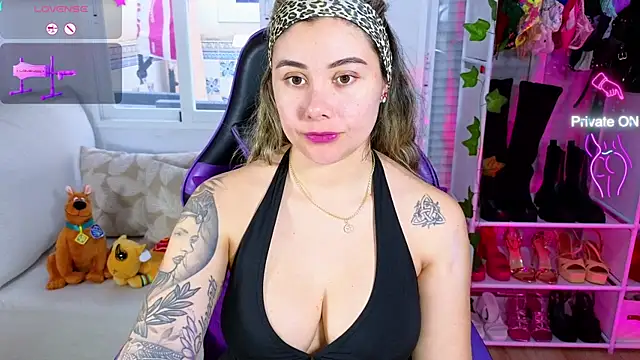 Tawny cox online show from 02/11/25, 10:48