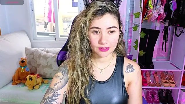 Tawny cox online show from 02/22/25, 12:29