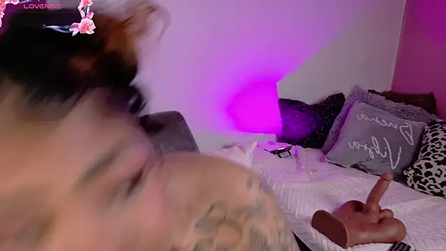 foxxy-lov3 online show from 02/10/26, 01:15