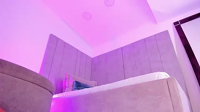 katie cruz online show from 02/08/25, 11:44