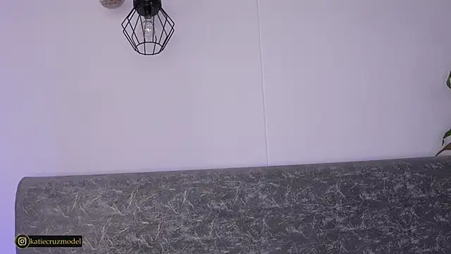 katie cruz online show from 12/20/25, 10:33