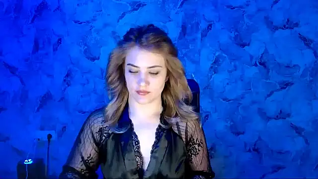 nika gold1 online show from 04/15/26, 12:01