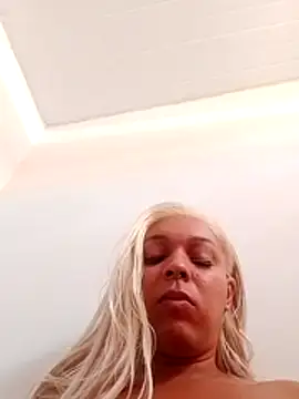 transgirl26 online show from 07/07/26, 01:48