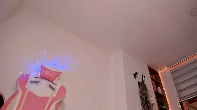 andreafernandz online show from 07/17/26, 03:02