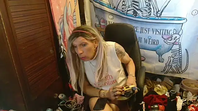 Ombeline1 online show from 04/01/26, 01:41