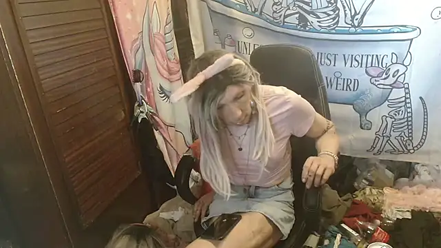 Ombeline1 online show from 04/07/26, 12:05