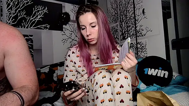 niki7377 online show from 02/07/25, 05:40