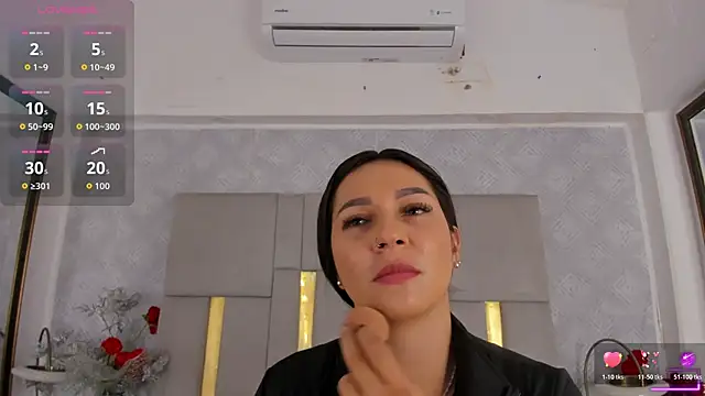 Camilaa Sanchez  online show from 11/27/25, 11:56