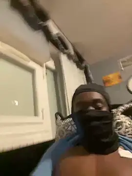 Snapshot of elninoblacko chatting on 02/14/25, 02:07 elninoblacko online show from 02/14/25, 02:07