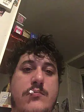 Snapshot of Daminou28 chatting on 12/09/24, 02:13 Daminou28 online show from 12/09/24, 02:13