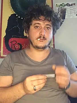 Snapshot of Daminou28 chatting on 12/28/24, 08:58 Daminou28 online show from 12/28/24, 08:58