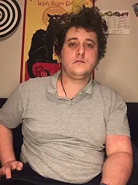 Snapshot of Daminou28 chatting on 01/17/25, 05:30 Daminou28 online show from 01/17/25, 05:30