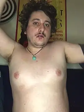 Snapshot of Daminou28 chatting on 02/21/25, 01:33 Daminou28 online show from 02/21/25, 01:33