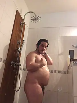 Snapshot of Daminou28 chatting on 03/12/25, 08:51 Daminou28 online show from 03/12/25, 08:51