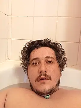 Snapshot of Daminou28 chatting on 09/16/25, 02:51 Daminou28 online show from 09/16/25, 02:51