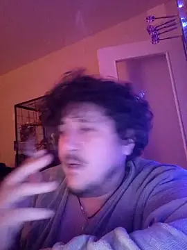 Snapshot of Daminou28 chatting on 10/06/25, 02:09 Daminou28 online show from 10/06/25, 02:09