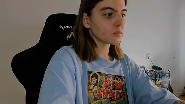 emmamurrr online show from 12/13/24, 11:55