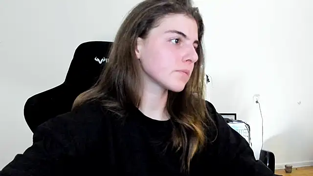 emmamurrr online show from 09/14/25, 07:57