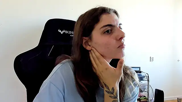 emmamurrr online show from 09/29/25, 10:09