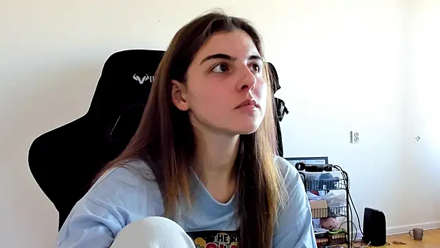 emmamurrr online show from 10/01/25, 10:43