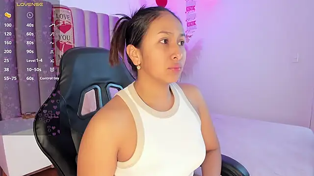 AmelyaMann online show from 02/16/25, 12:21