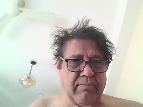 Snapshot of Nuttysub chatting on 04/22/26, 02:03 Nuttysub online show from 04/22/26, 02:03