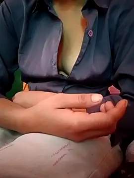 Mangla Bhabhi online show from 01/22/25, 08:29