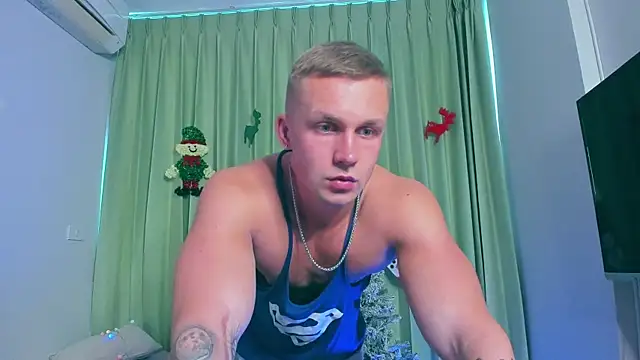 Snapshot of Samuel_Andrew chatting on 12/25/24, 04:44 Samuel Andrew online show from 12/25/24, 04:44