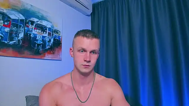 Snapshot of Samuel_Andrew chatting on 01/14/25, 01:26 Samuel Andrew online show from 01/14/25, 01:26