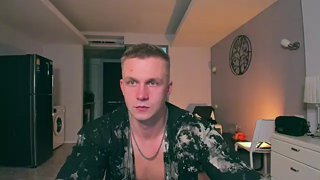 Snapshot of Samuel_Andrew chatting on 10/12/25, 05:28 Samuel Andrew online show from 10/12/25, 05:28