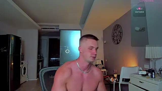 Samuel Andrew online show from 04/11/26, 03:44