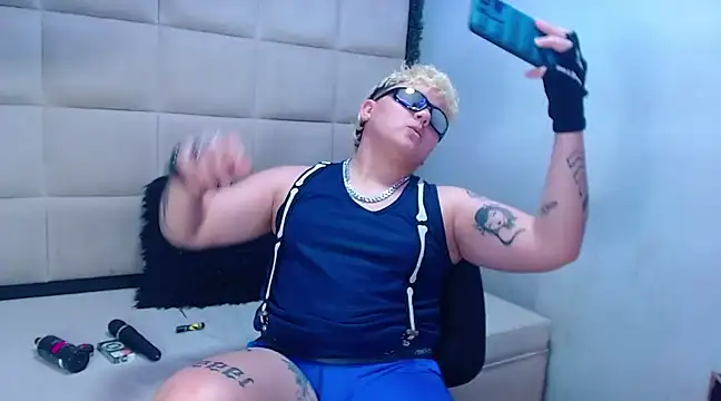 isabeautyx19 online show from 01/15/25, 02:13