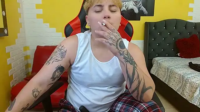 isabeautyx19 online show from 09/23/25, 01:30