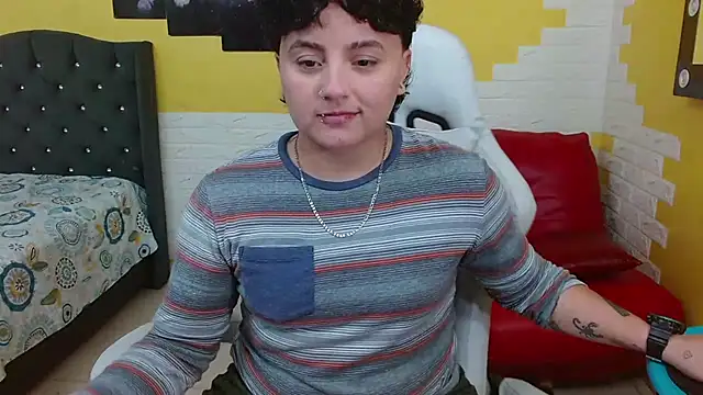 isabeautyx19 online show from 03/18/26, 03:09