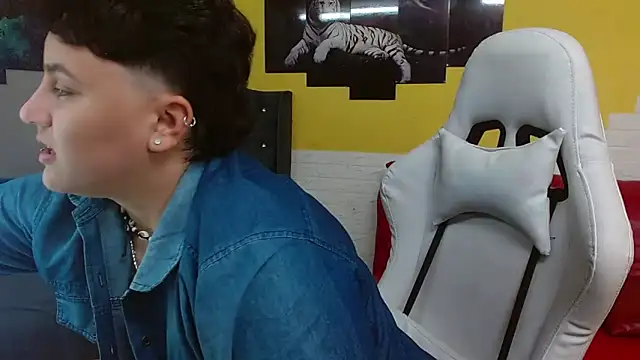 isabeautyx19 online show from 04/11/26, 02:16