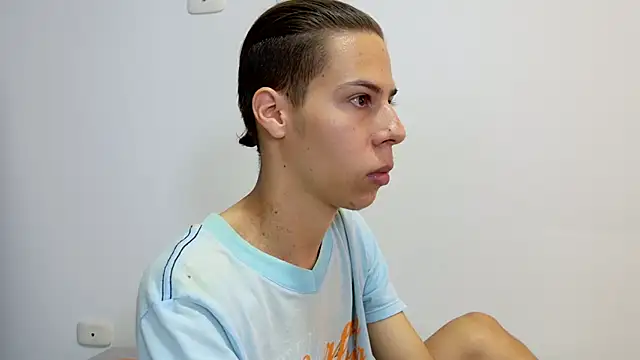 grey   27 online show from 03/01/25, 01:11