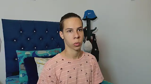 grey   27 online show from 03/09/25, 11:25