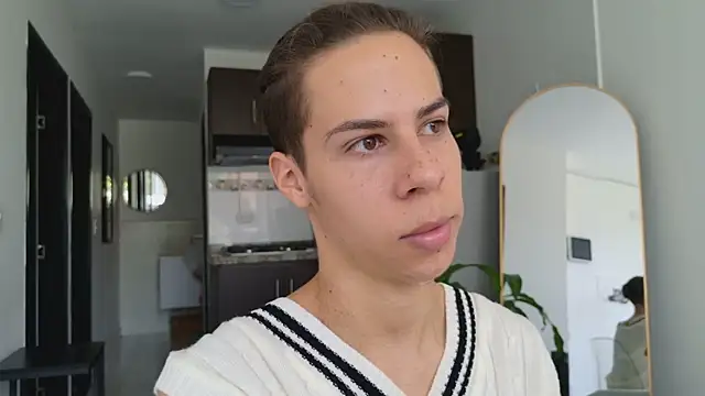 grey   27 online show from 03/11/25, 06:19