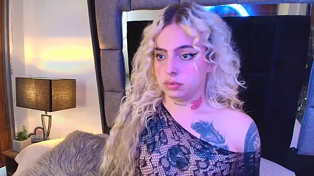 Bonnie vega online show from 03/12/25, 03:40