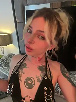 Bonnie vega online show from 11/29/25, 08:23