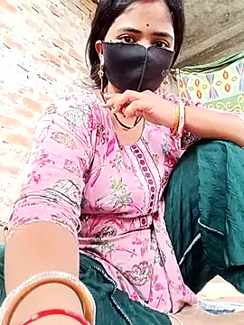 Snapshot of Mamta_Chaterjee chatting on 07/14/26, 02:05 Mamta Chaterjee online show from 07/14/26, 02:05