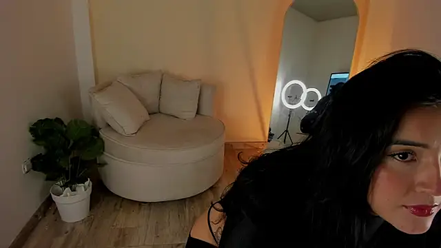 miss catalina9 online show from 12/04/24, 05:16