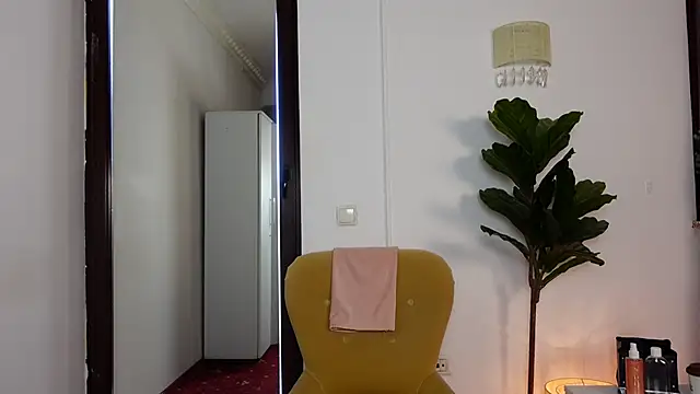 NinaCrystal1 online show from 02/10/26, 08:40