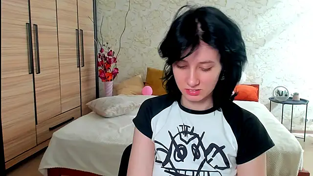 JulisSweet online show from 03/15/25, 10:57