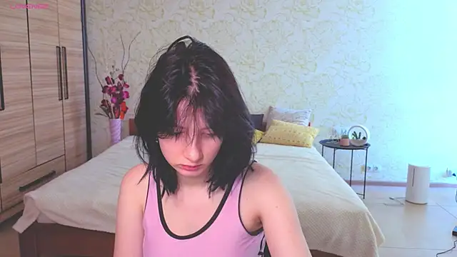 JulisSweet online show from 09/15/25, 06:46