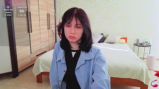 JulisSweet online show from 10/26/25, 07:58