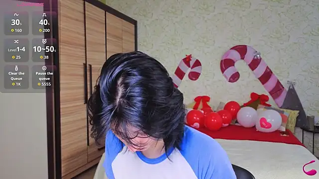 JulisSweet online show from 12/22/25, 08:22