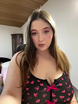 Snapshot of Kamilla_Loop chatting on 03/12/26, 11:11 Kamilla Loop online show from 03/12/26, 11:11